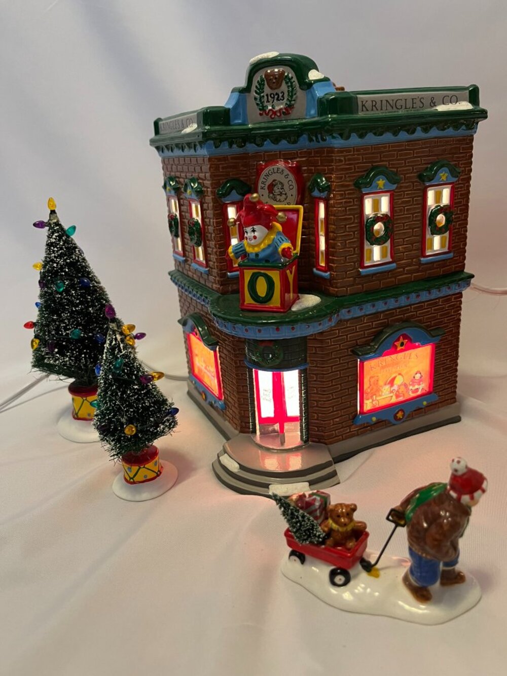 Department 56 Snow Village – “Saturday Morning Downtown” - Picture 3 of 17